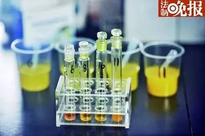 市场彩神vll上卖的100%鲜榨果汁可能不含果汁！记者随机购买13份送去检测结果……(图4)