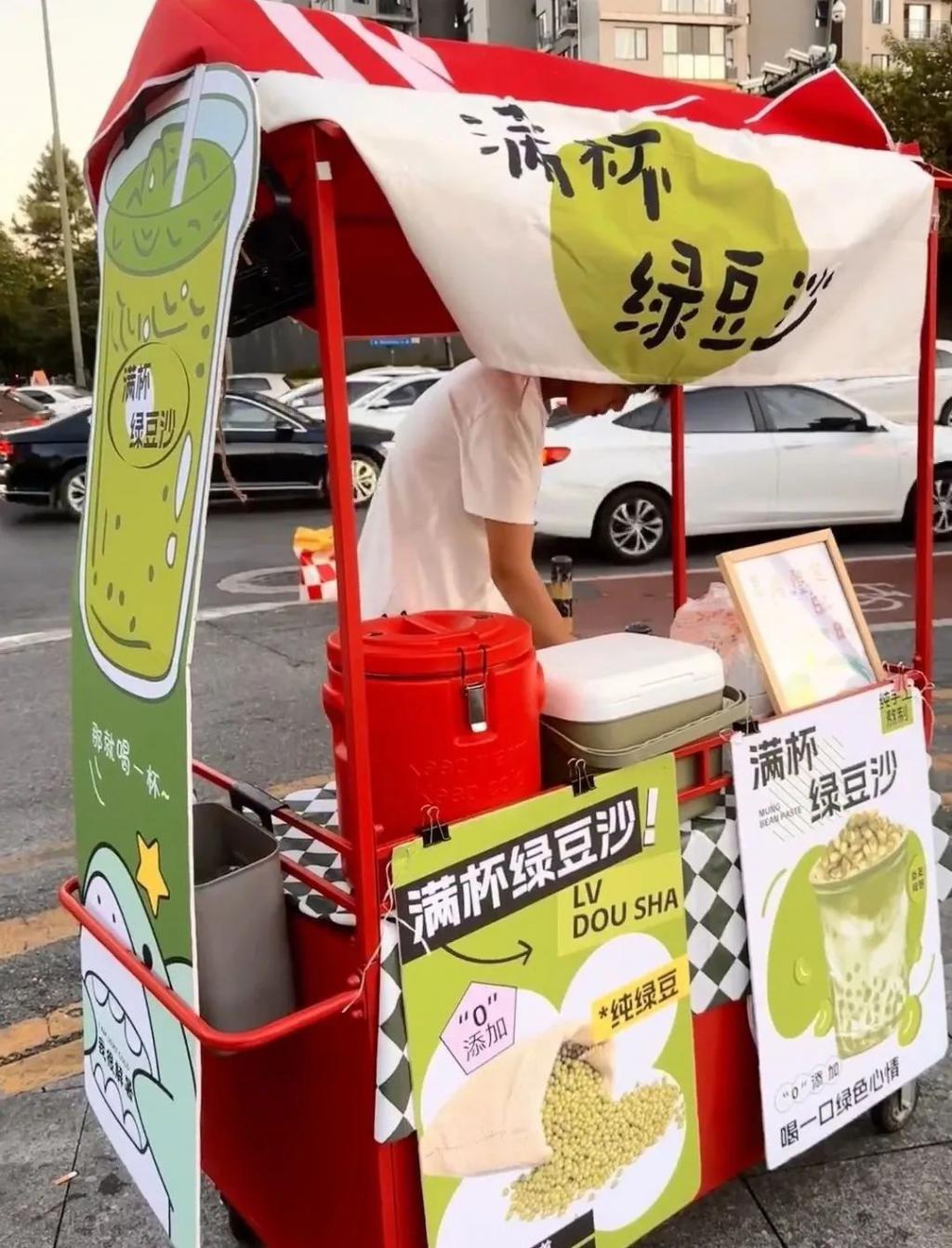 彩神vll地摊经济爆火餐饮摆摊却难“暴富”(图5)