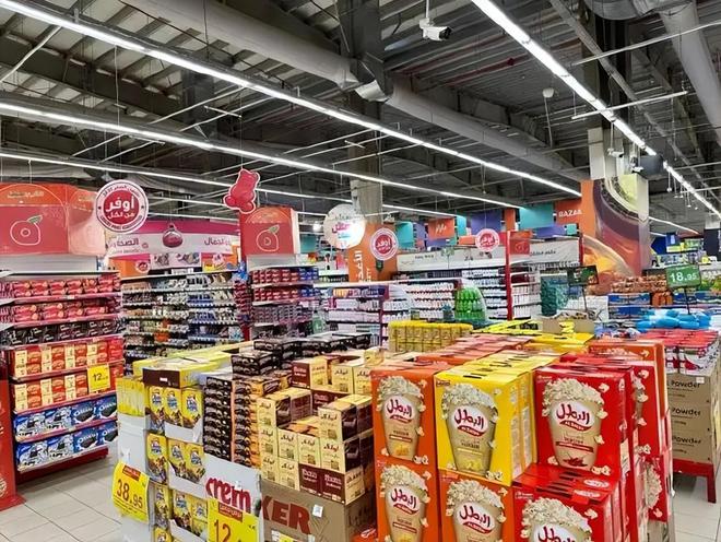 又一巨头倒下！疯狂关店11万家为什么我们都不愿意逛商场了彩神