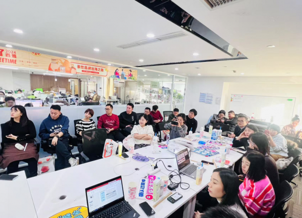 国际食品展助力新茶饮卷向海外SI彩神vllAL 攒局了！西雅茶饮沙龙圆满结束(图5)