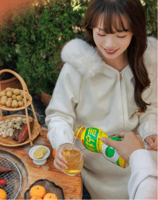 彩神vll冬日围炉幸福升级：王老吉刺柠吉C+成家庭欢聚必备饮品(图4)