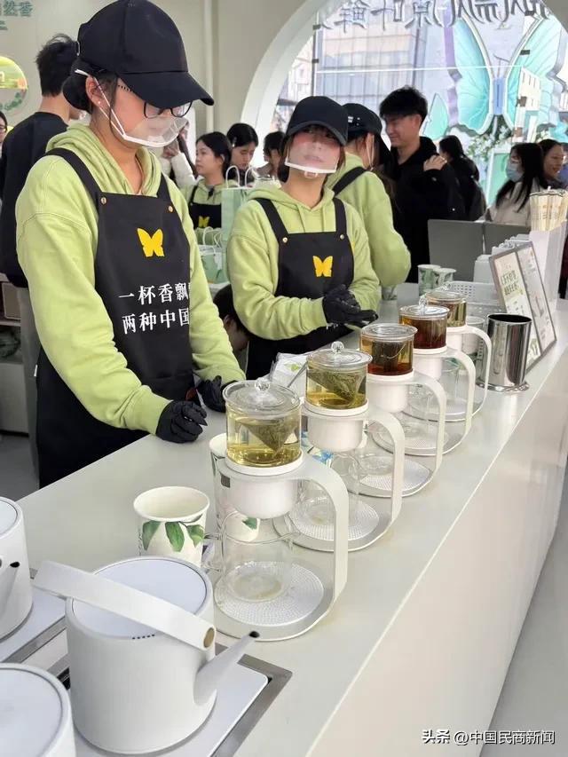 彩神vll香飘飘奶茶祖师爷年底大翻红靠得居然是健康新品…(图2)