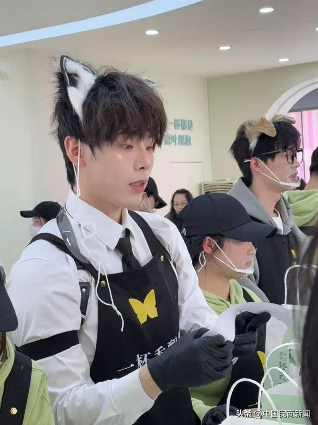 彩神vll香飘飘奶茶祖师爷年底大翻红靠得居然是健康新品…(图4)