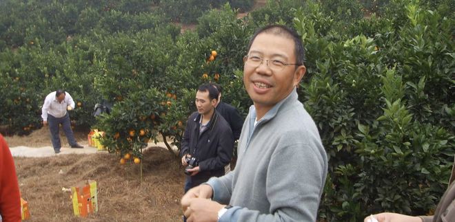 彩神vll中国首富竟已死磕农业17年丨正经深度