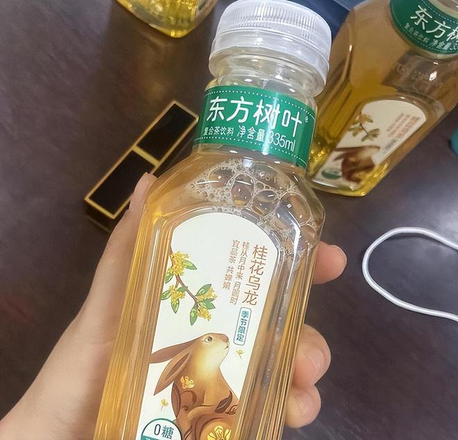一年狂揽56彩神vll亿！中国“最难喝的饮料”如今被中年男人买上了热搜(图17)
