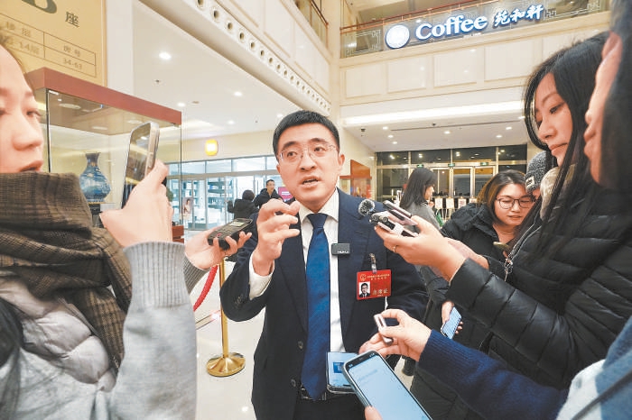 彩神vll深入一线听民意 建言献策谱新篇