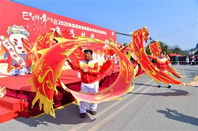 观山彩神vll湖区：腊月烟火升腾 新春年味渐浓
