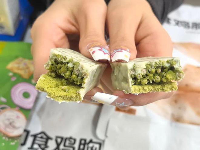 彩神vll低卡零食饮料实测！这4款好吃又健康解馋不怕胖！(图2)