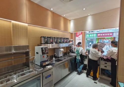 县城饮品店老板：一年只忙三个月收入撑彩神vll起一整年(图10)