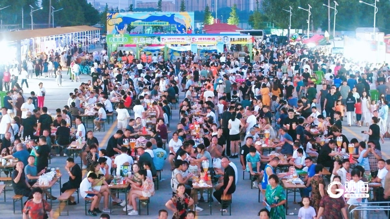 彩神vll赏湖景哈精酿观球赛！2025胶州青年湖精酿啤酒美食节暨村超挑战赛约起(图1)