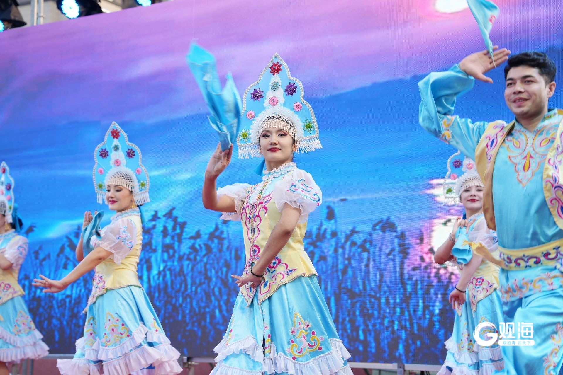 彩神vll赏湖景哈精酿观球赛！2025胶州青年湖精酿啤酒美食节暨村超挑战赛约起(图8)