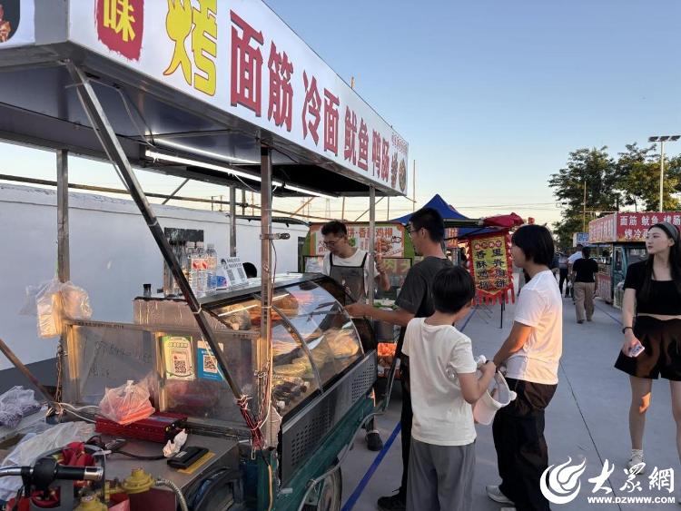 彩神vll篮球跃动时烟火升腾处！潍坊潍城“村BA”点燃乡村夏夜(图2)