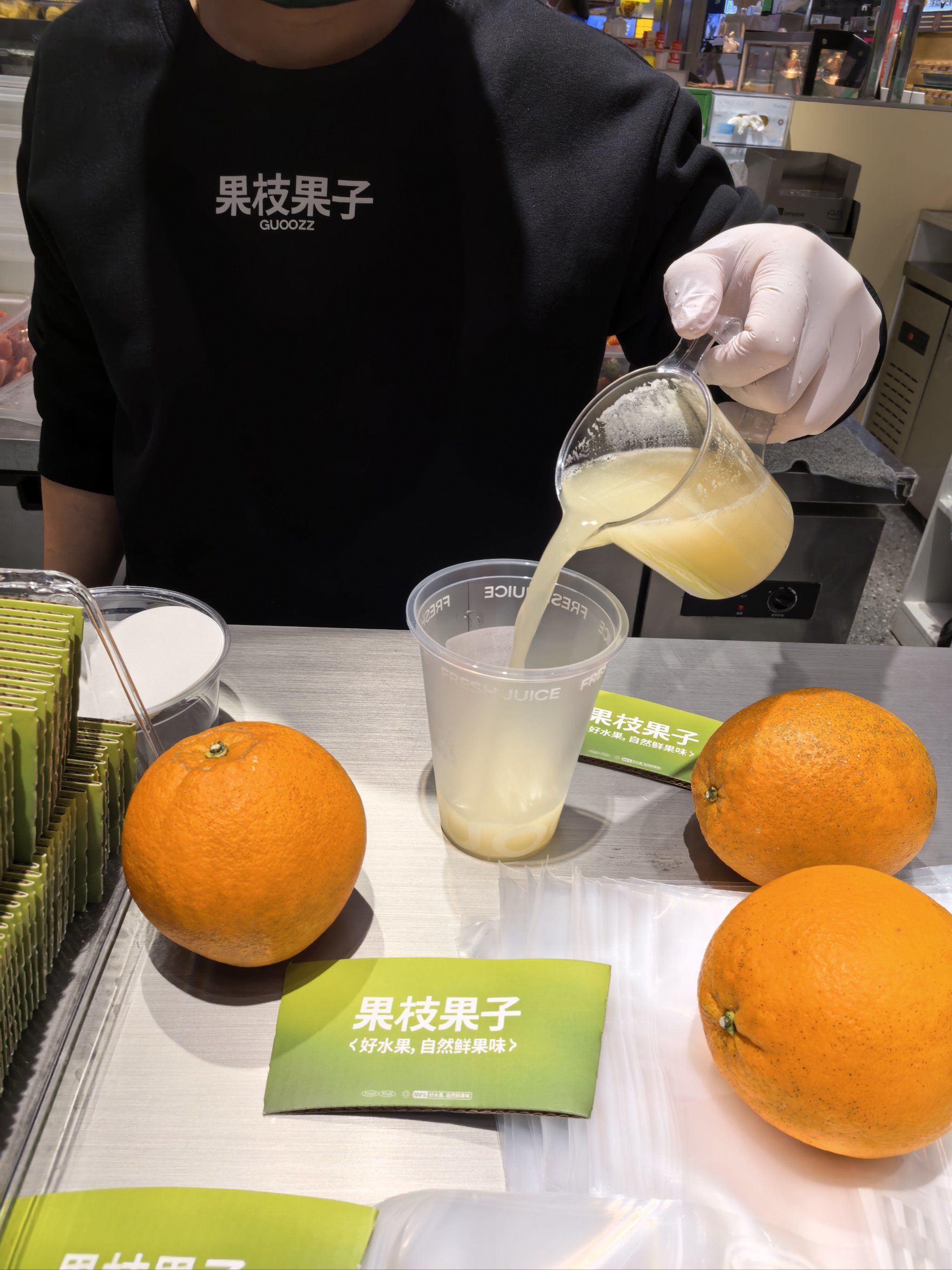 湖北荆门：玉带通衢引客来 夜市繁彩神vll华映山间