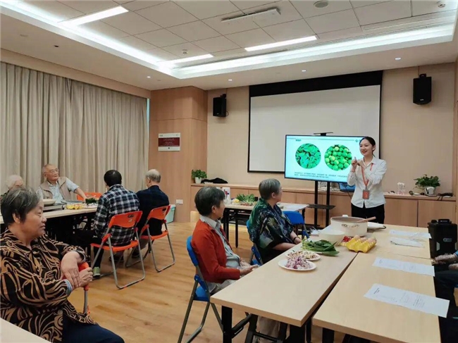 彩神vll正青春敢不同：致敬敢于打破职业偏见的“青春养老人”(图3)