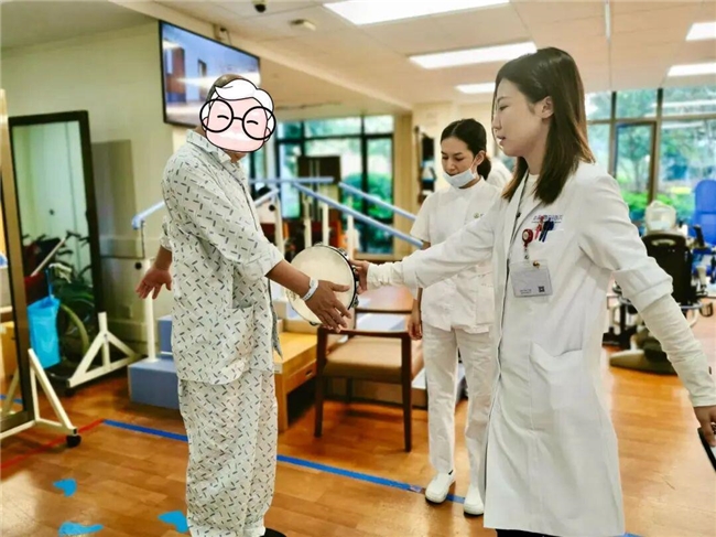 彩神vll正青春敢不同：致敬敢于打破职业偏见的“青春养老人”(图4)